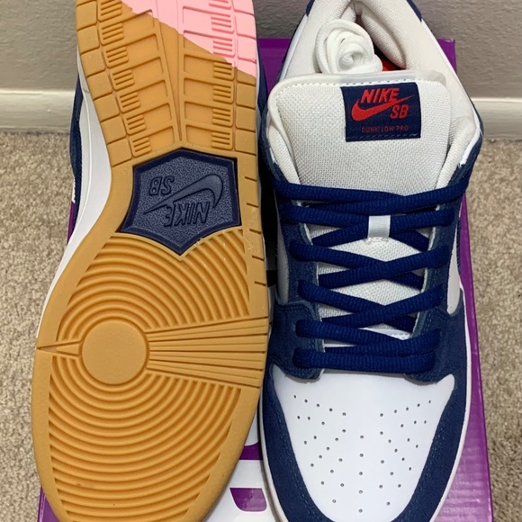 Nike SB Dunk Low Los Angeles Dodgers Size 11 Style #DO9395-400 - Picture 6 of 10